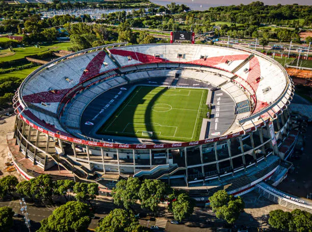 River Plate vs Blooming